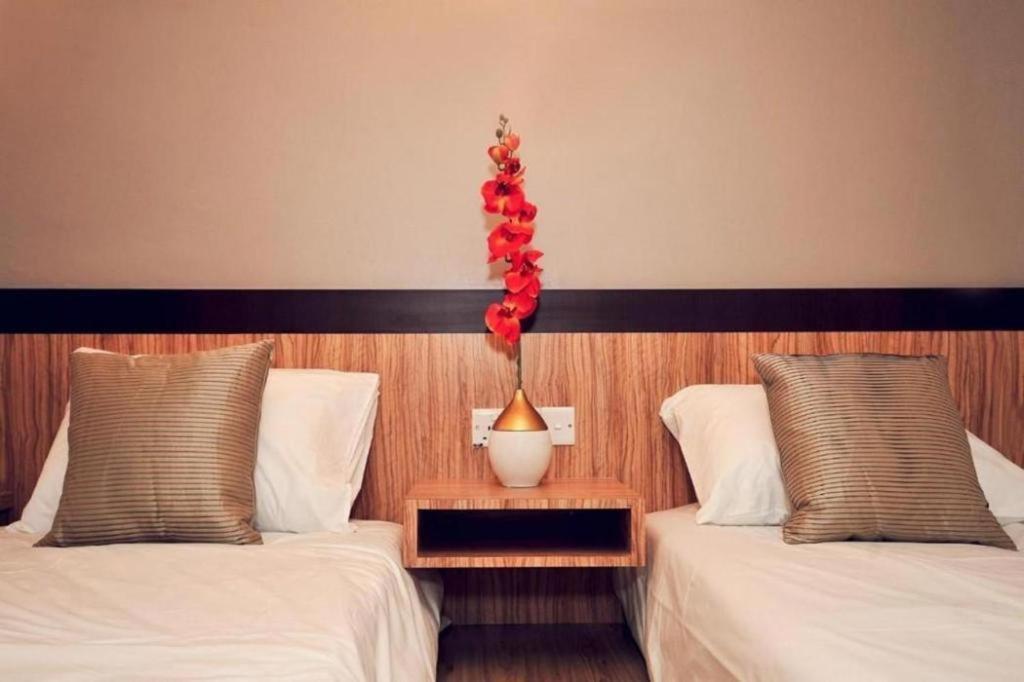 Station Eight Inn Ipoh Ngoại thất bức ảnh