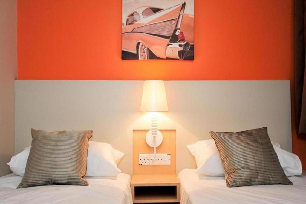 Station Eight Inn Ipoh Ngoại thất bức ảnh