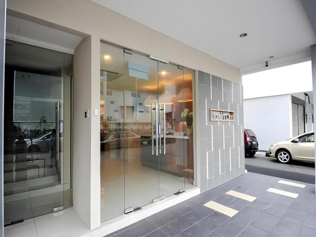 Station Eight Inn Ipoh Ngoại thất bức ảnh